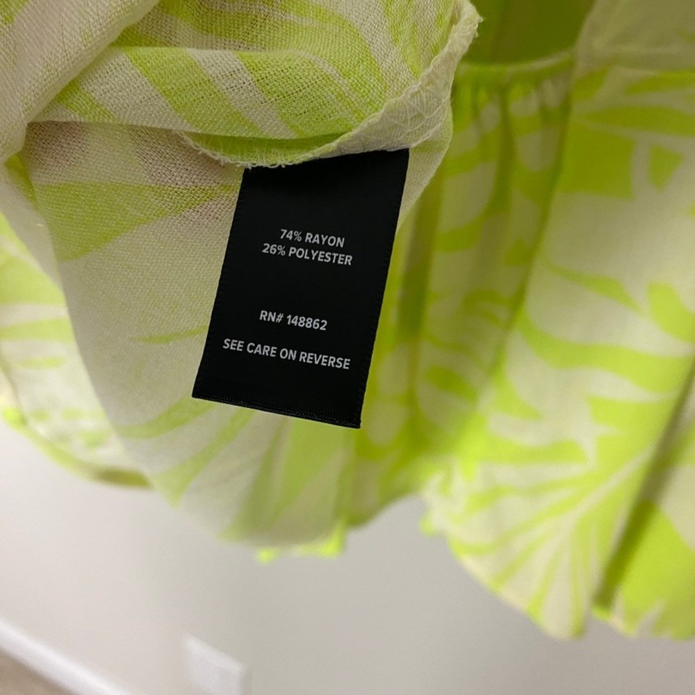Torrid Crinkle Gauze Tie Back Puff Sleeve Top Womens 3X Neon Palm Print Tropical - Picture 7 of 7